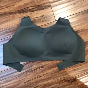 Lululemon Enlite Sports Bra 34E